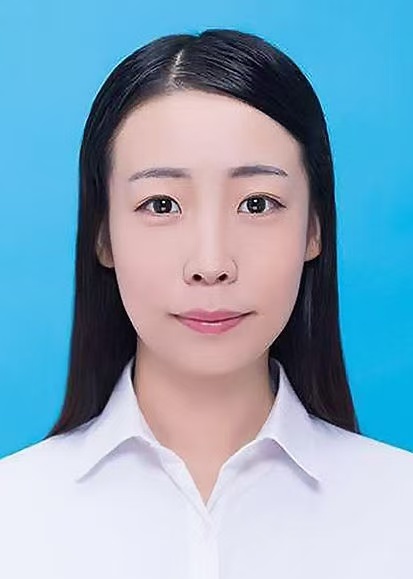 李小纯